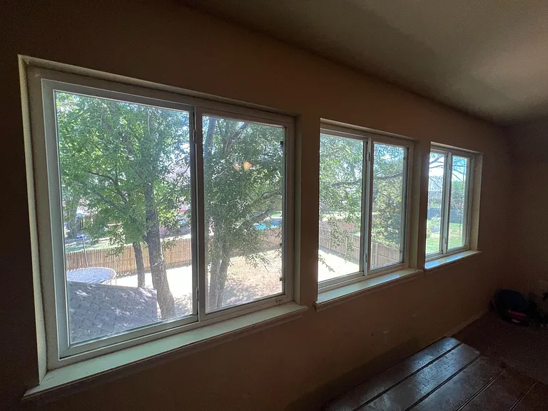 1805 E Jacksonville St — Photo 46