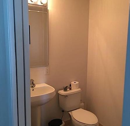 4th image of 1900 N Bayshore Dr APT 4209