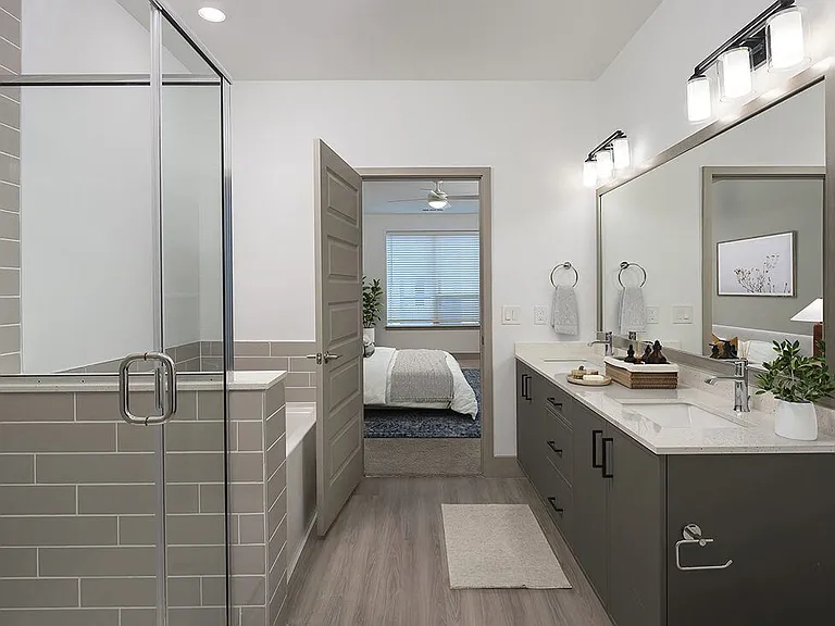 Wayfern Apartments — Photo 12
