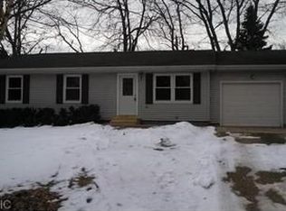 57525 Rumshire Dr, Mattawan, MI 49071