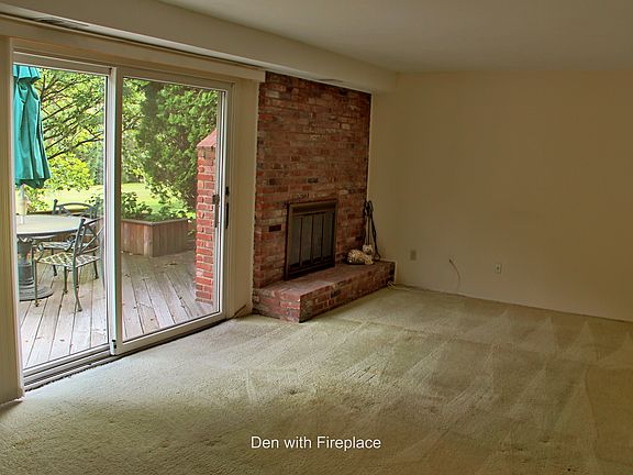 5th image of 19 Jennings Ln