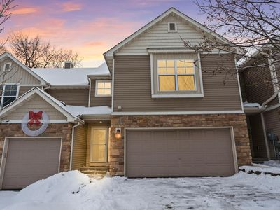 551 Stonewood Ln, Burnsville, MN, 55306