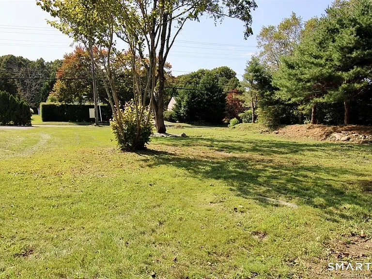 525 Boston Post Rd #1 — Photo 23