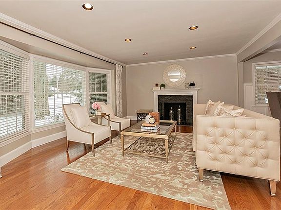 5th image of 31159 Shaker Blvd