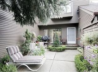 2914 Callender Ct, Kalamazoo, MI 49008
