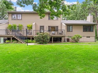 4333 Arden View Ct, Arden Hills, MN 55112