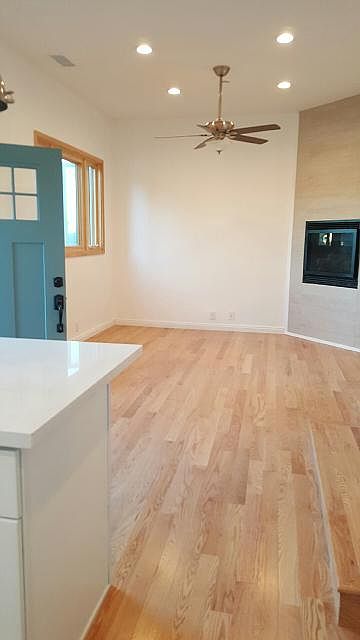 2nd image of 5842 Buena Vista Ter