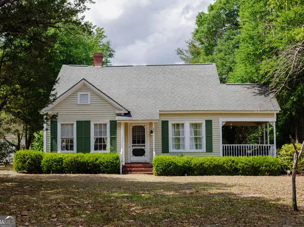 202 Hobby Ave, Sylvania, GA 30467