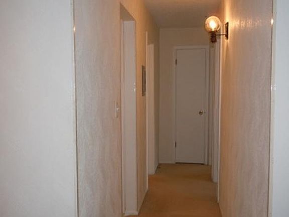 5th image of 247 N Neltnor Blvd #D-2