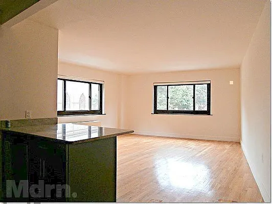 Rented by Mdrn Residential | media 20