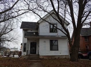 780 13th Ave S, Clinton, IA 52732