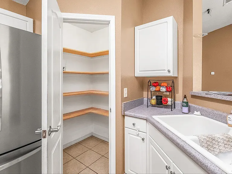 8018 Mark Ct — Photo 15