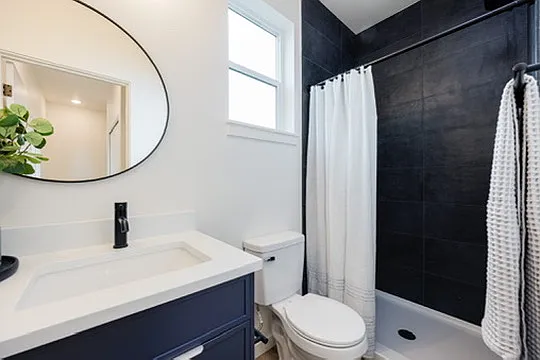 2 bed, 2.5 bath, 910 sqft, $2,895 — Photo 4