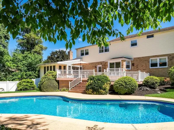 1182 Somers Rd, Huntingdon Valley, PA 19006