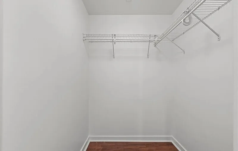 1 bed, 1.0 bath, 656 sqft, $3,600 — Photo 2