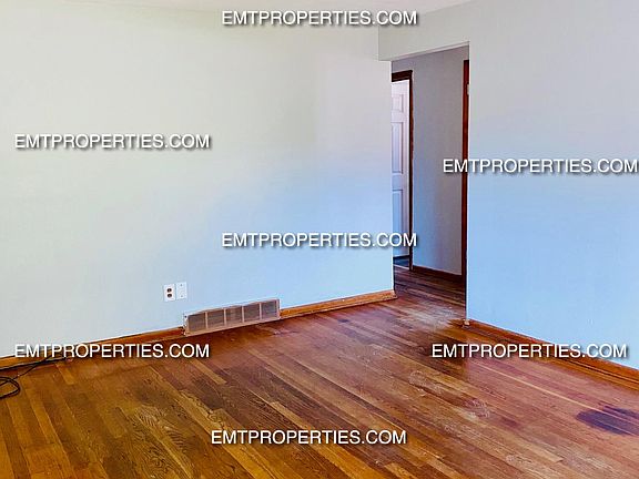 2nd image of 1514 W 18th St