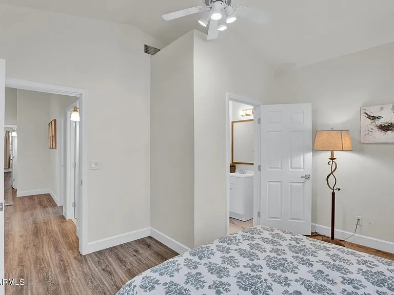 5434 E Campo Bello Dr — Photo 12