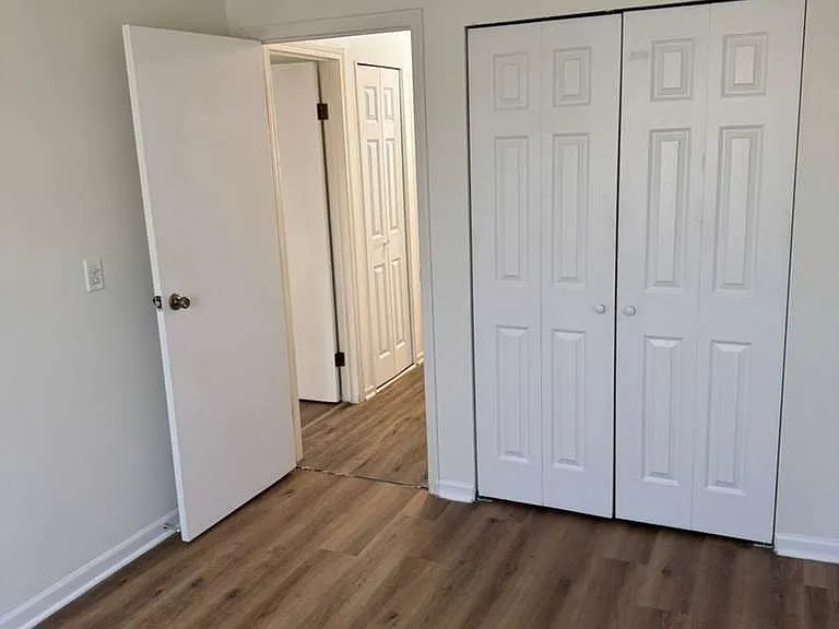 1485 Quaker Ln #116D — Photo 12