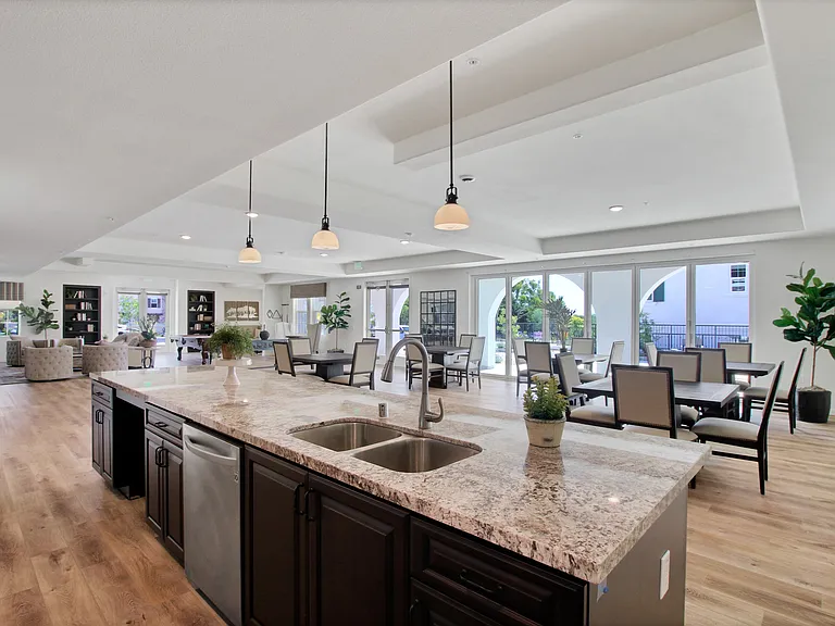 Avia La Jolla — Photo 125