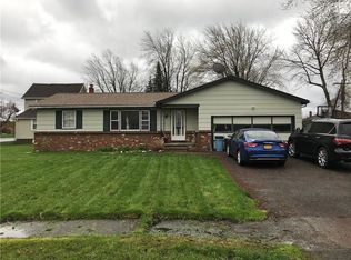 3 Morningstar Dr, Rochester, NY 14606