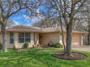 105 Vandeventer Dr, Burnet, TX 78611