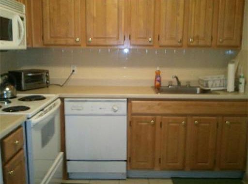 5th image of 32 Whites Ave #E331