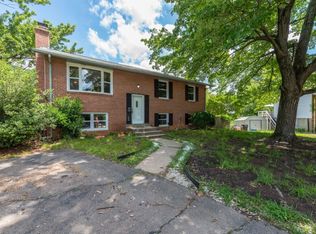 1693 Burntwood Ct, Woodbridge, VA