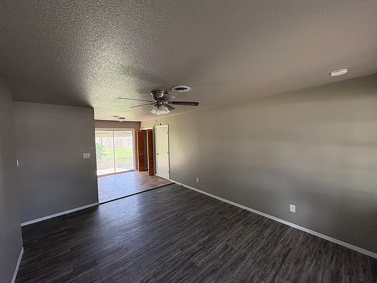 5001 Westway Trl — Photo 2