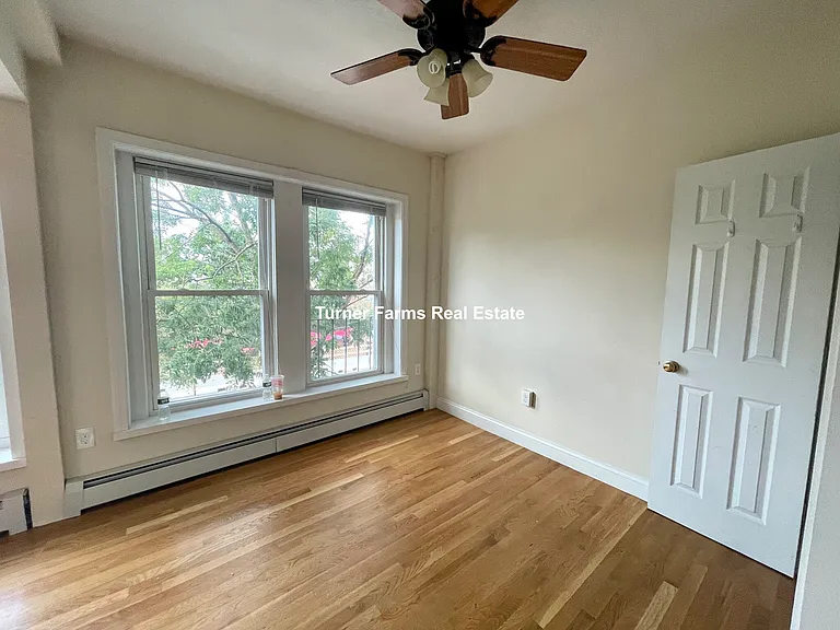 1054-1056 Cambridge St #2F — Photo 11