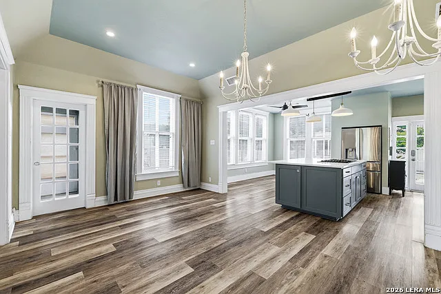 202 W Woodlawn Ave — Photo 6