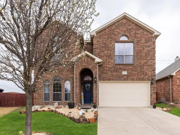 1901 Frosted Willow Ln, Fort Worth, TX 76177