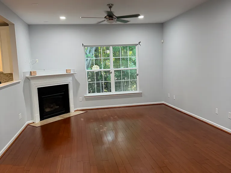 1501 Essexwood Dr — Photo 12
