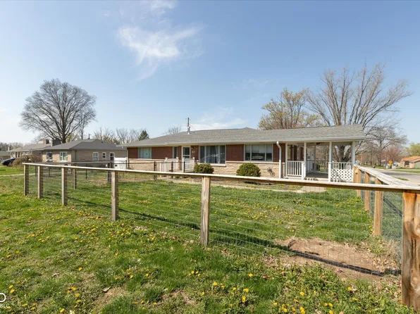 817 Shadowlawn Ave, Greencastle, IN 46135