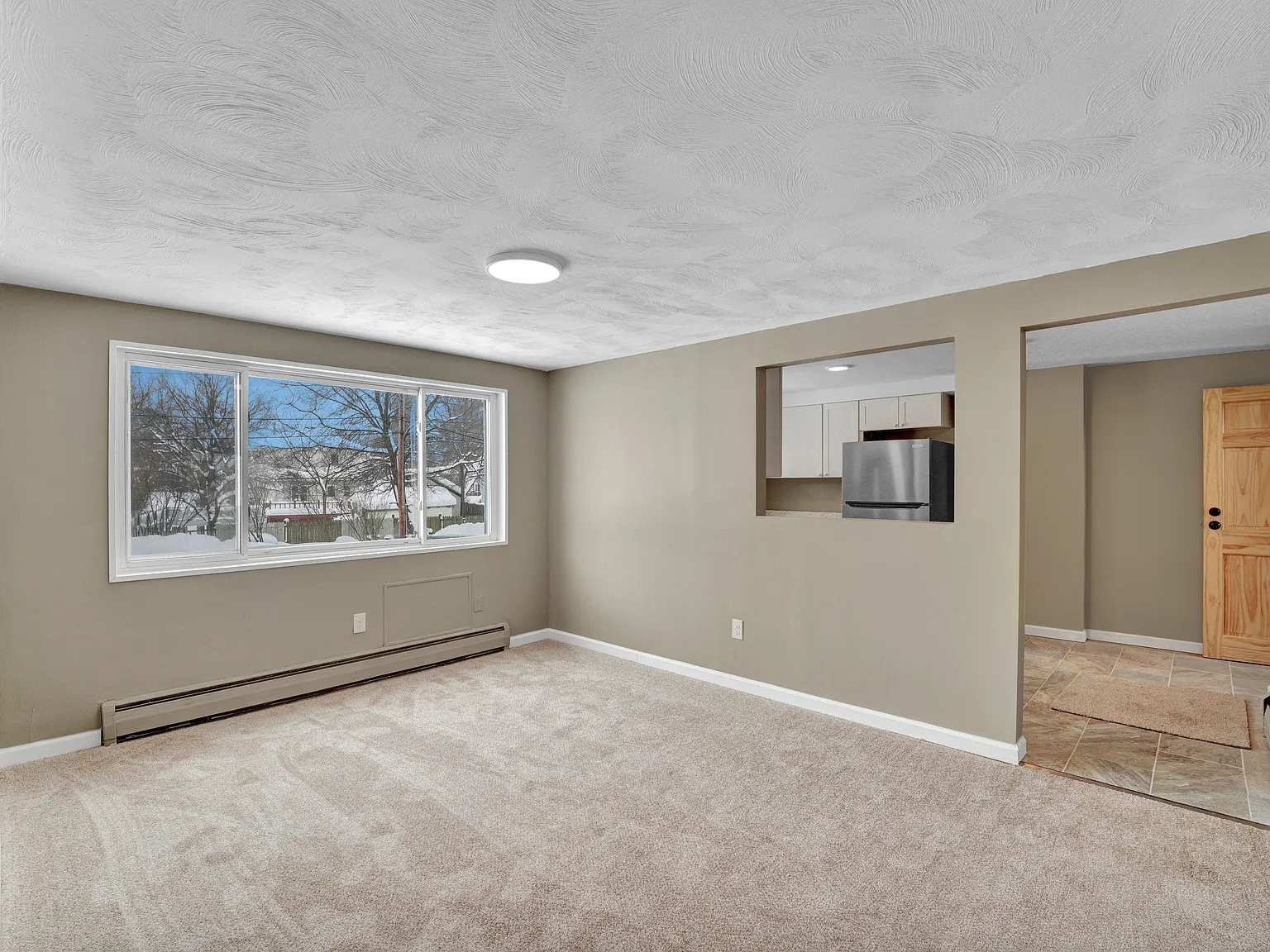 3 bed, 1.5 bath, 900 sqft, $1,195 — Photo 4