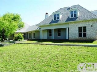 815 Lower Lacoste Rd, Castroville, TX 78009