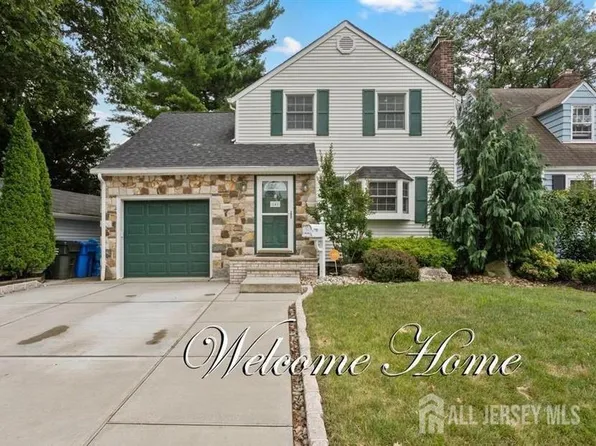 141 High St, Woodbridge, NJ 07095