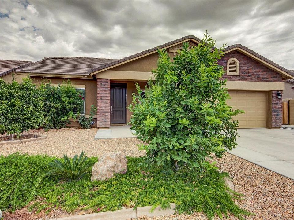 1st image of 3656 E Magnus Dr