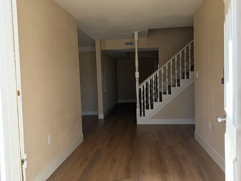 7477 Ullom Dr — Photo 1