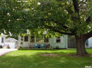 1210 E Paris Ave, Peoria Heights, IL 61616