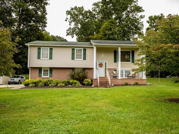 1804 John Dr, Danville, VA 24540