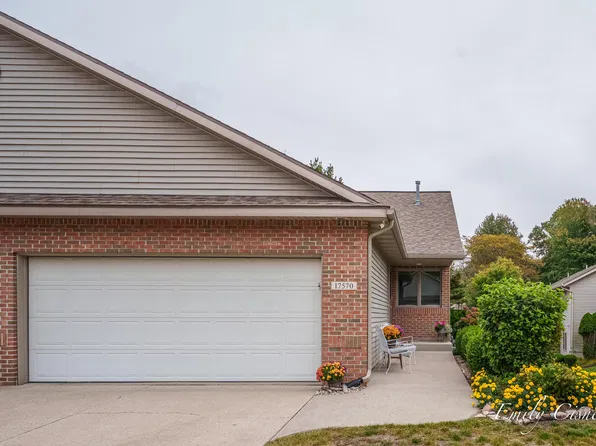 17570 Park Place Cir, Spring Lake, MI 49456