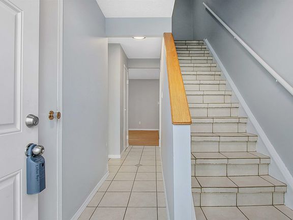 2nd image of 221 Dickinsfield Ct NW
