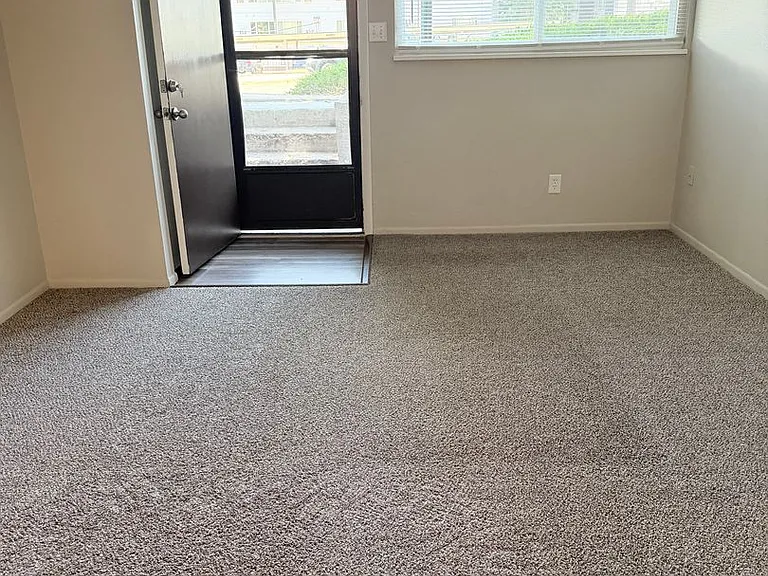 1805 Earlyview Ct — Photo 4