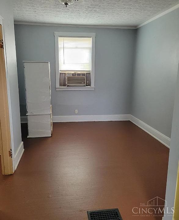 2nd image of 7516 Harrison Ave