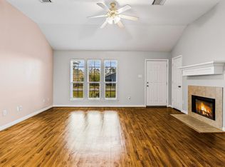 1060 Yaupon Cove Dr, Onalaska, TX 77360