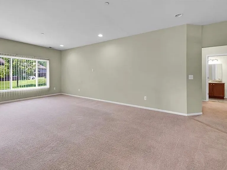 14357 Shadywood Dr — Photo 16