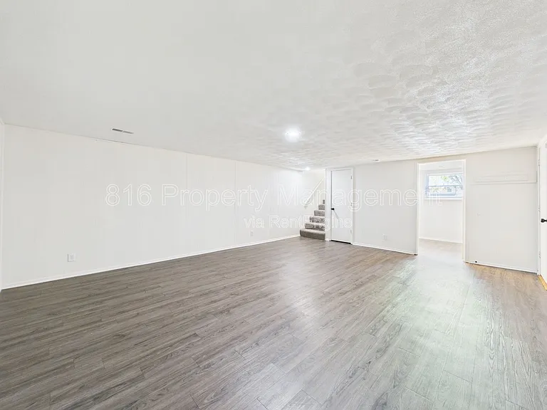 2835 S Tepee Ave — Photo 19