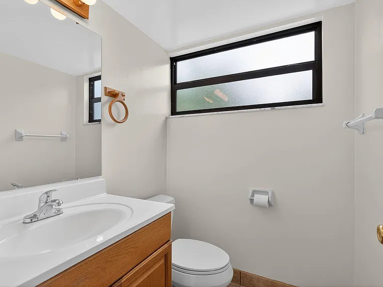 707 Stonewood Ct #19C — Photo 36