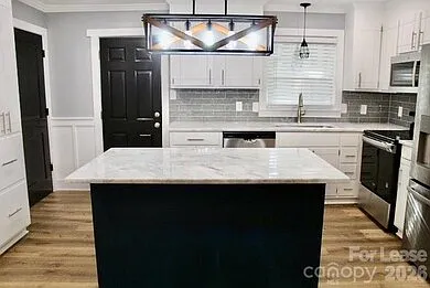231 Oak Dr — Photo 3
