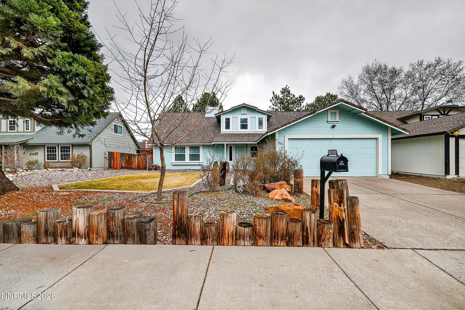 8211 Dixon Ln photo 1